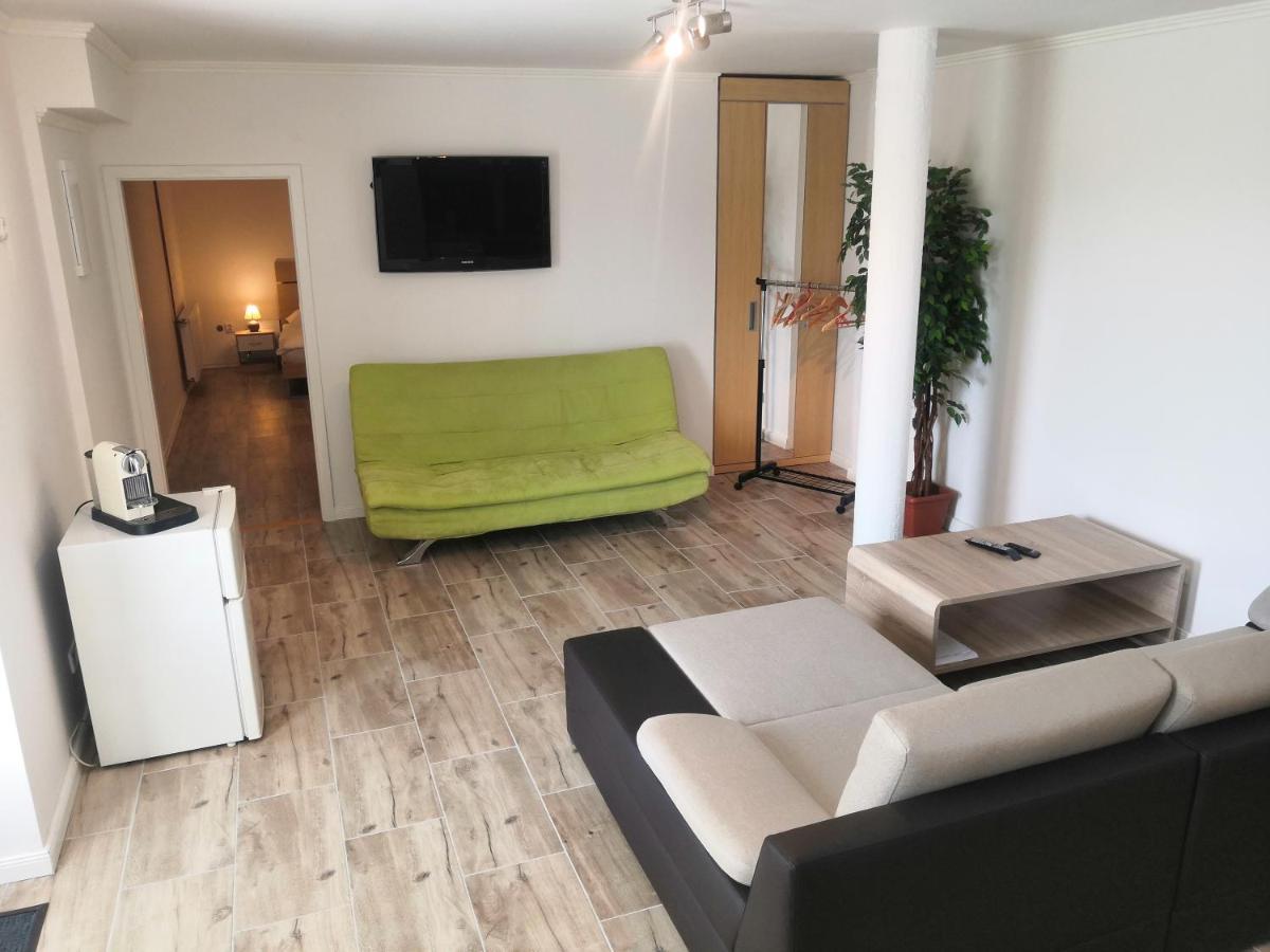 Vehlovice Apartments Mělník المظهر الخارجي الصورة