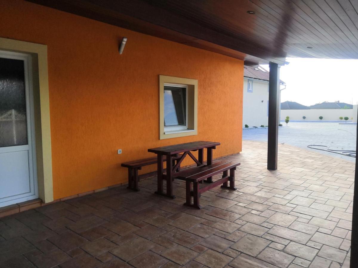 Vehlovice Apartments Mělník المظهر الخارجي الصورة