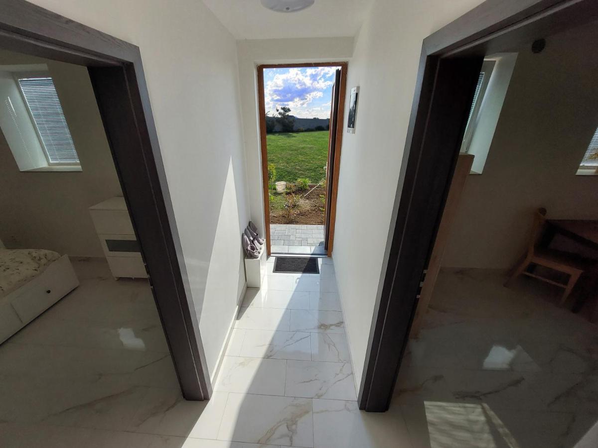 Vehlovice Apartments Mělník المظهر الخارجي الصورة